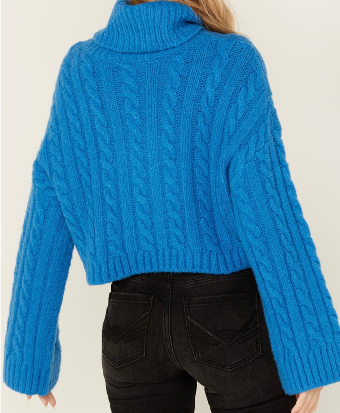 NWT - Elan Cable Knit Cropped Sweater