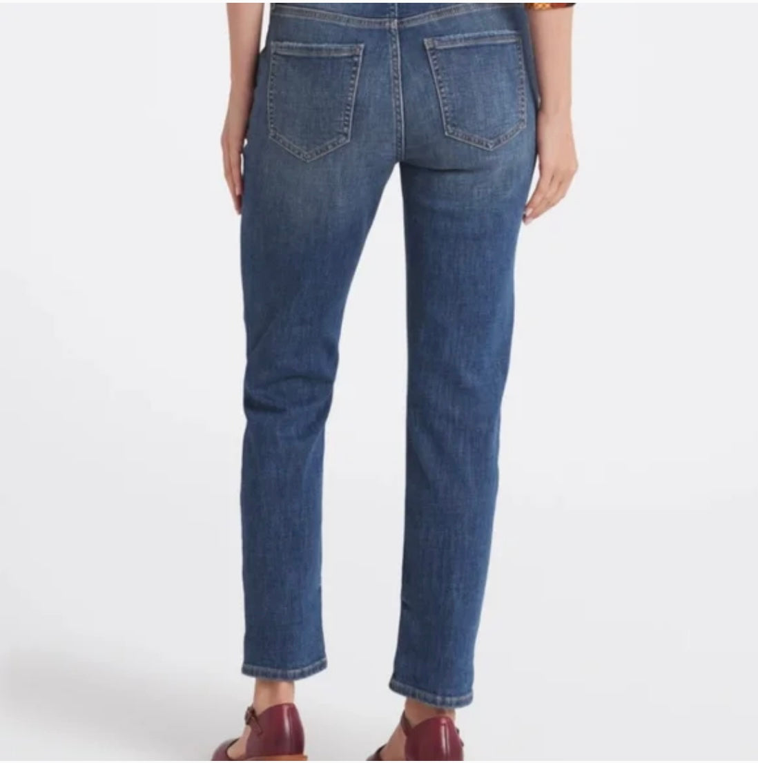 NWT - Studio Blue Mid Rise Cropped Jean